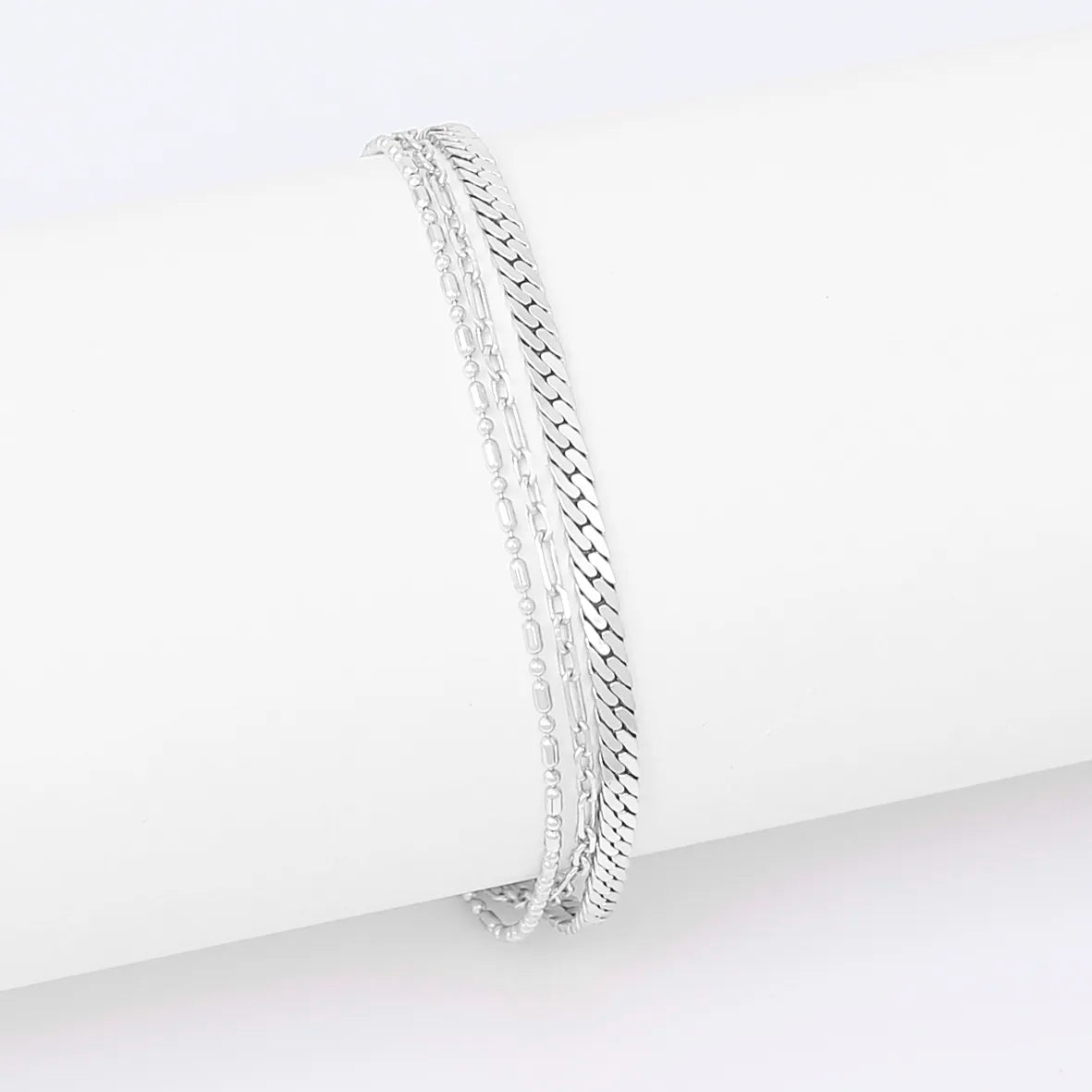 Pulseira Tripla Malha Serpente com Elo Alongado 3x1 e Bolinhas Folheado Prata 1000